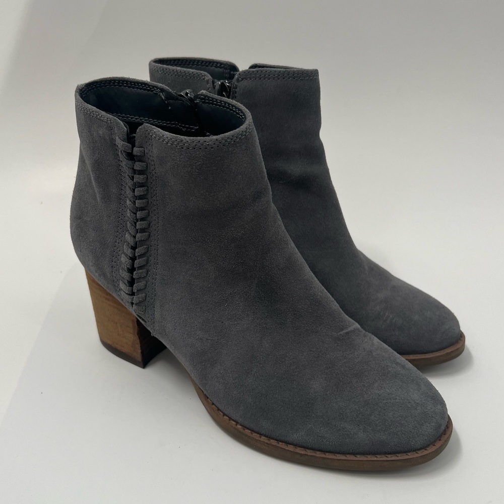 Blondo Nina gray suede bootie